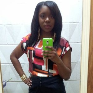 Geometric Print Short Sleeved Blouse